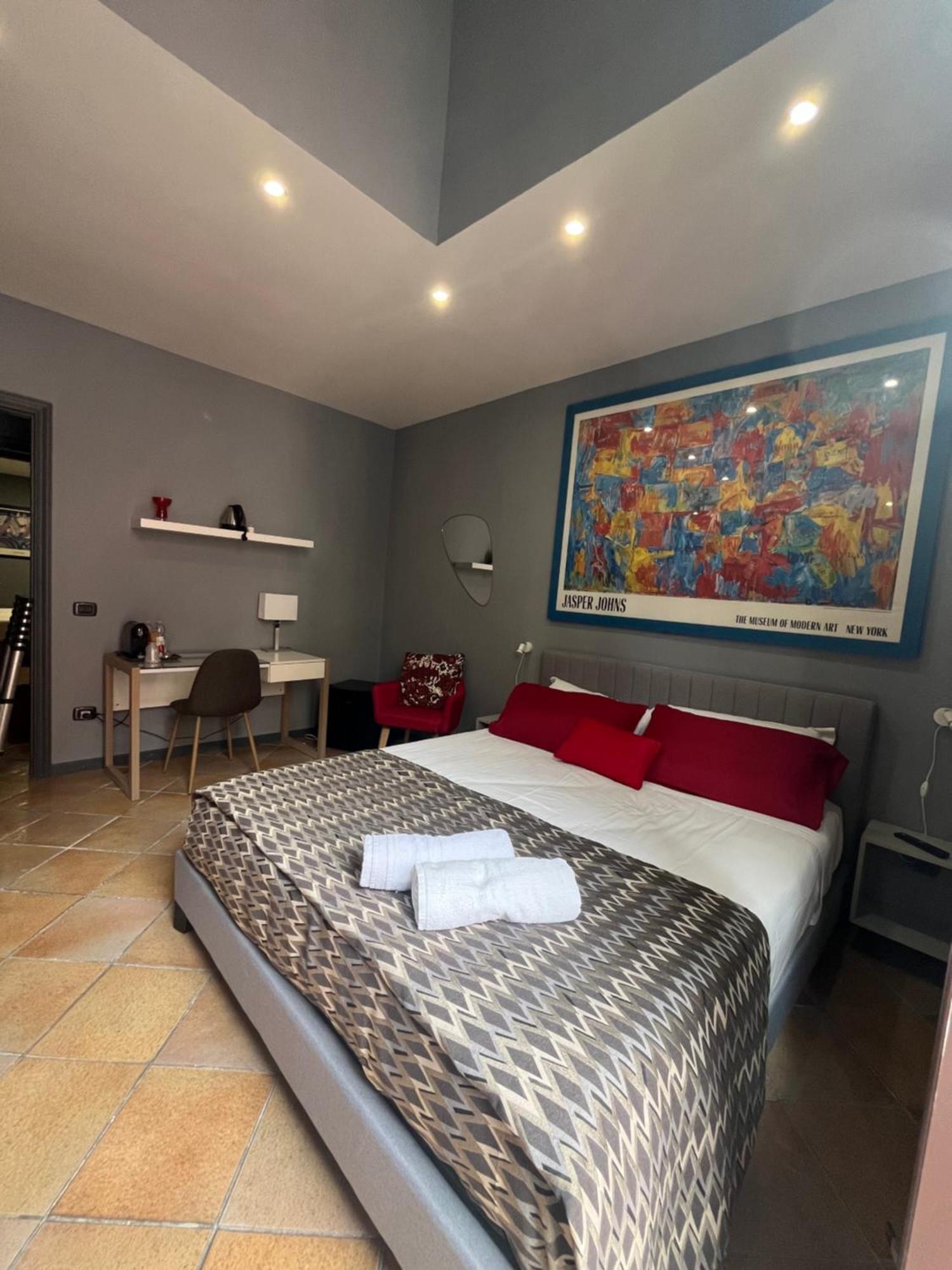 Naples Luxury Suites B&B מראה חיצוני תמונה