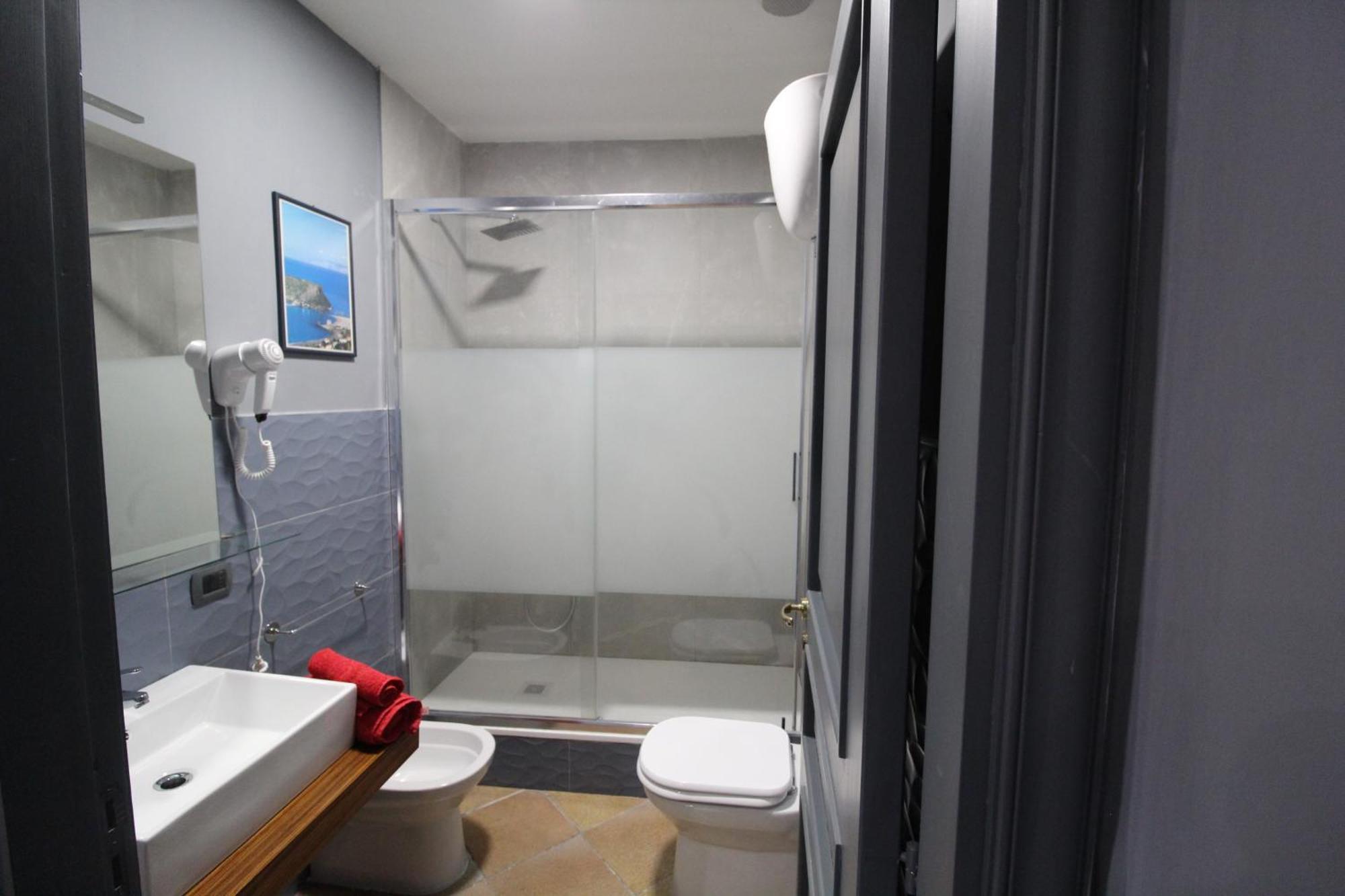 Naples Luxury Suites B&B מראה חיצוני תמונה